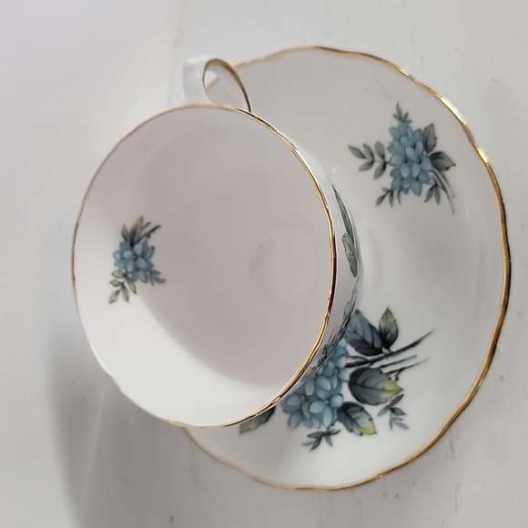 Colclough Vintage Tea Cup & Saucer Bone China England Blue Flower Gold - Picture 7 of 9